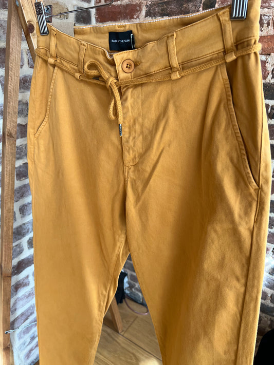 Pantalon chino Gold Bask in the Sun