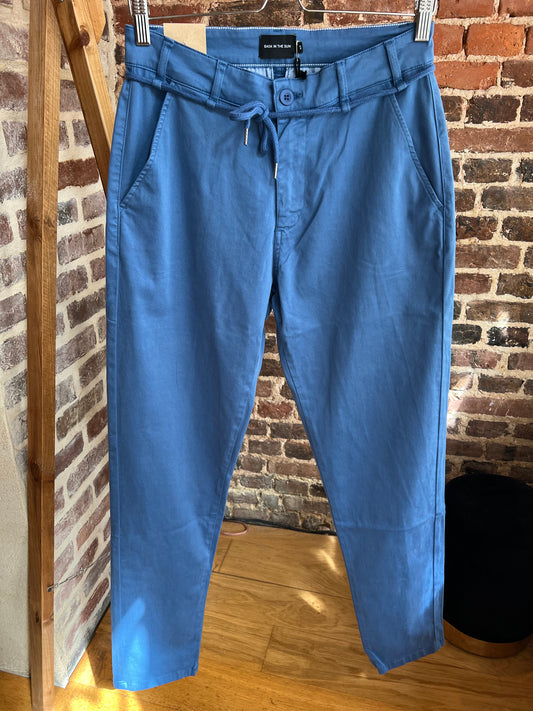 Pantalon chino Bleu Horizon Bask in the Sun